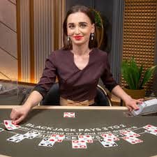 Skema peringkat kombinasi kartu Texas Poker dari Royal Flush hingga High Card